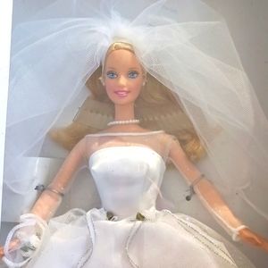 Blushing Bride 1999 Barbie Bride NIB